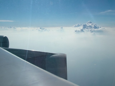 Avion Chine -  024 - Aile avion et nuages - Chine