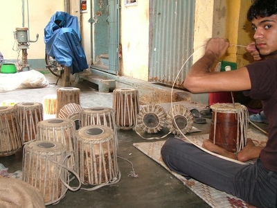 Benares Varanasi 007 - Fabrique de Tablas - Inde
