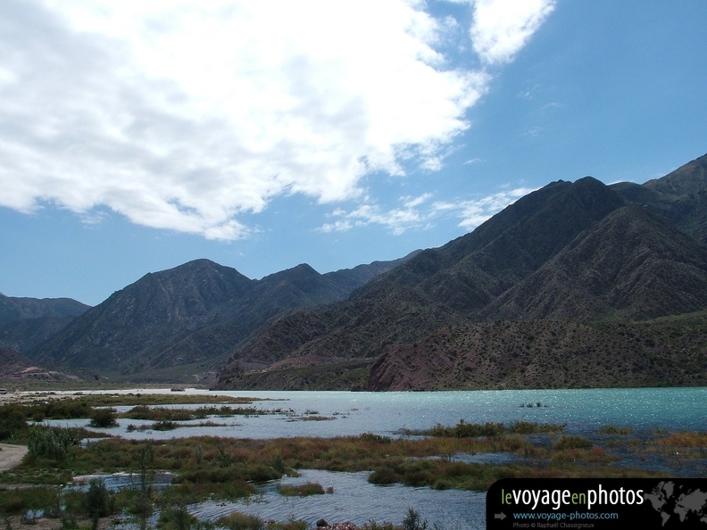 Fond-ecran-Argentine-San_Antonio_-_Lagon_potrerillos_et_montagnes.jpg